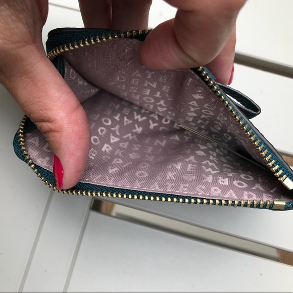 ⛔️SOLD⛔️Authentic Kate spade leather zipcoin case - Picture 6 of 7